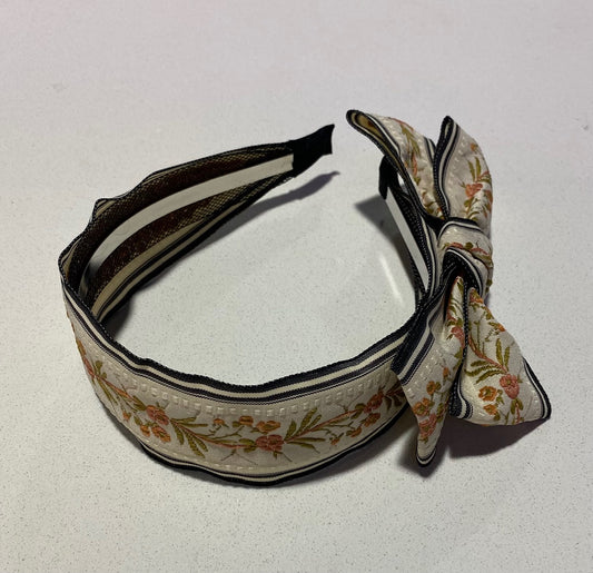 Side Bow Floral Cream Headband