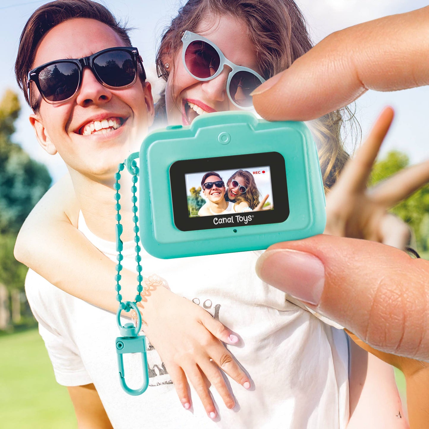 Mini Camera Keychain Photo Creator